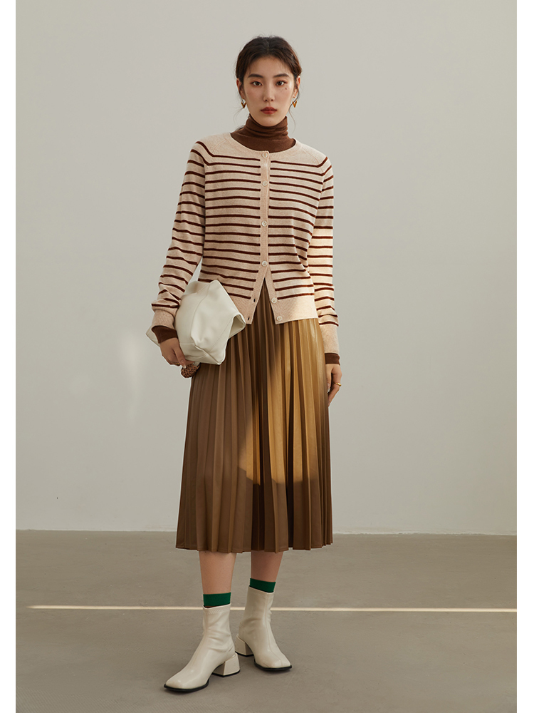 Skirts DUSHU Academy Style Sweet Pleated Leather Women's Autumn and Winter Age Reduction Solid High Waist Women's Simple A-line Skiing 23040