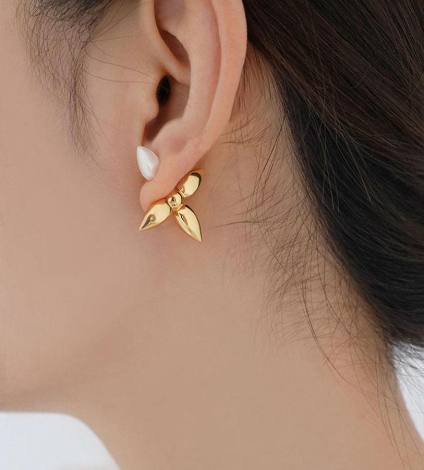 Stud Pearl Leaf Earrings For Women Gold Flower Clover Luxury Designer Jewelry Elegant Delicate Dropship Stud