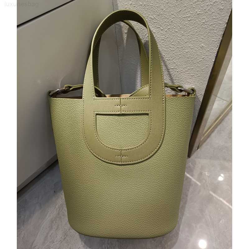 Designer Luxury Pig Nose Vegetable Basket Intheloop Genuine Leather Women's Topo Cowhide Bucket Bag0B5I6V8I Picotin, Green/light green
Designer Luxury Pig Nose Vegetable Basket Intheloop Genuine Leather Women's Topo Cowhide Bucket Bag0B5I6V8I Picotin, Green/light green