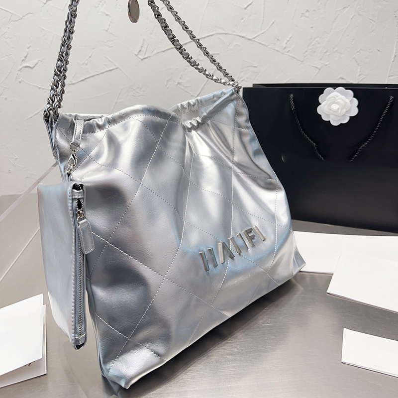 Womens 22 Shopping Shoulder Bags Designer Oil Waxed Calfskin Classic Matelasse Silver Metal Hardware Letter Chain Crossbody Large Capacity Handbags With Wallets, Box
Womens 22 Shopping Shoulder Bags Designer Oil Waxed Calfskin Classic Matelasse Silver Metal Hardware Letter Chain Crossbody Large Capacity Handbags With Wallets, Box