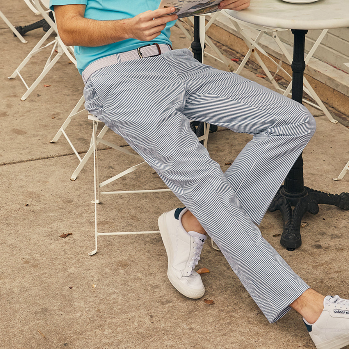 Two Pieces Wedding Tuxedos Men Suits Handsome Stripe Shawl Lapel Suit Two Button Three Packets Customized Pockets Multi-scenario Coat Pants Casual