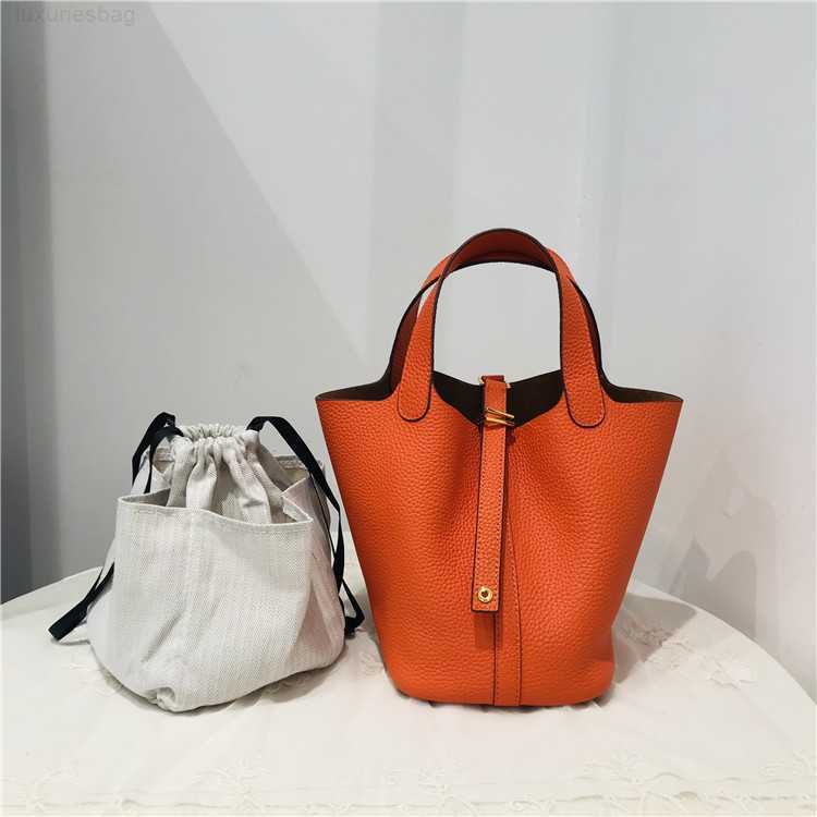 Designer Luxury Bag and Top Leather Women's Hand Shoulder Vegetable Basket Bucket Fashion Leisure BagPX5KH0WN Picotin, White trumpet
Designer Luxury Bag and Top Leather Women's Hand Shoulder Vegetable Basket Bucket Fashion Leisure BagPX5KH0WN Picotin, White trumpet