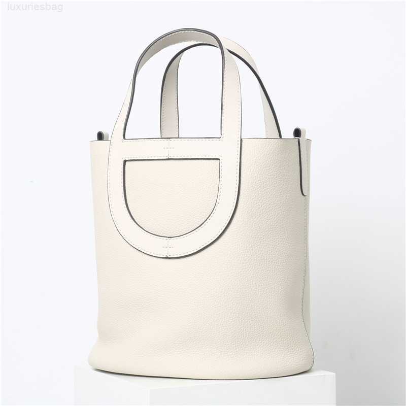 Designer Luxury Head Layer Cowhide Vegetable Basket Fashion Soft Leather Pig Nose Bucket Bag Single Shoulder Handbag FemaleU6AS7CFB Picotin, Black10
Designer Luxury Head Layer Cowhide Vegetable Basket Fashion Soft Leather Pig Nose Bucket Bag Single Shoulder Handbag FemaleU6AS7CFB Picotin, Black10