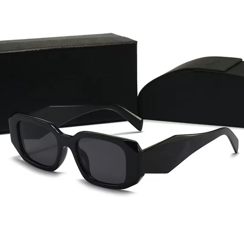 Designer sunglasses fashion peepers eyewear sun glasses for woman mens goggle beach optional good quality with box driving eyewear goggle designer sunglasses
Designer sunglasses fashion peepers eyewear sun glasses for woman mens goggle beach optional good quality with box driving eyewear goggle designer sunglasses