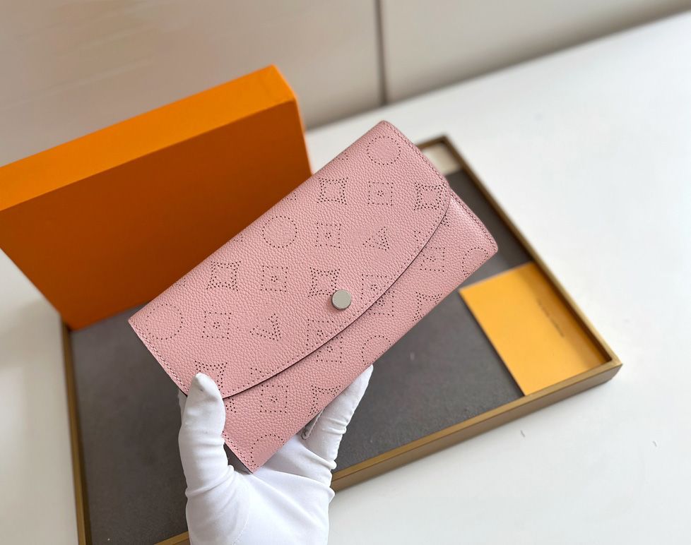 Luxury designer laser hollowed out wallet IRIS long purse women clutch bag card holder with original box dust bag, Invoices (are not sold separately
Luxury designer laser hollowed out wallet IRIS long purse women clutch bag card holder with original box dust bag, Invoices (are not sold separately