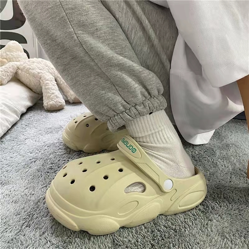 Slippers Men's Thick Platform Clogs Indoor Outdoor Couple Women Flip Flops Garden Sandals Casual Beach Slides 230404