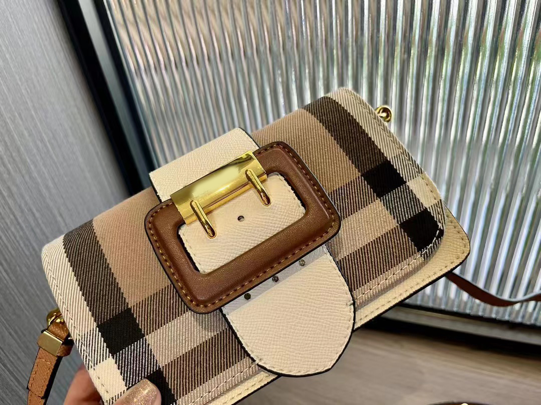 2023 Designer Crossbody Shoulder Bag Buckle Closure Single Strap for Women's Home Travel, Brown
2023 Designer Crossbody Shoulder Bag Buckle Closure Single Strap for Women's Home Travel, Brown