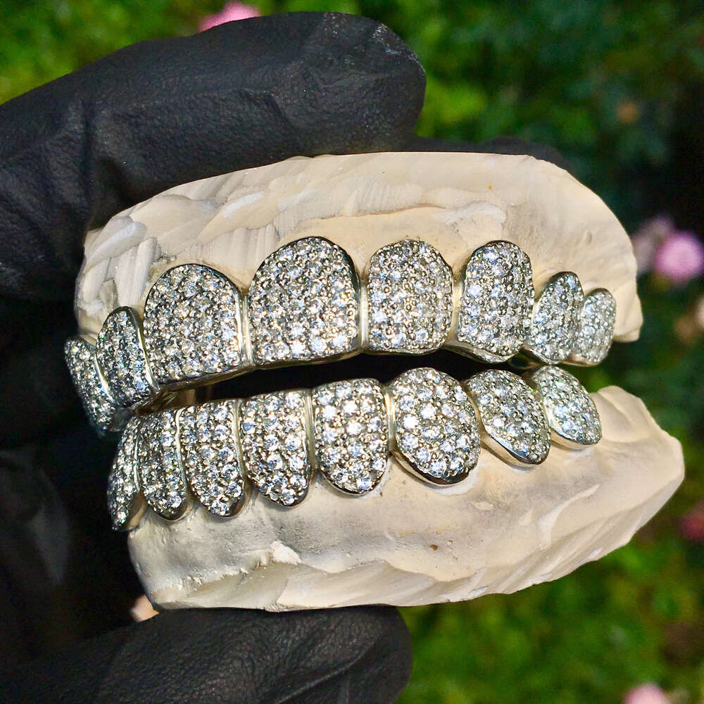 Custom Teeth Grillz Real SI Dias Moissanite/CZ Handset Sier 14K Hip Hop Bg Dental Grills Set Men Women