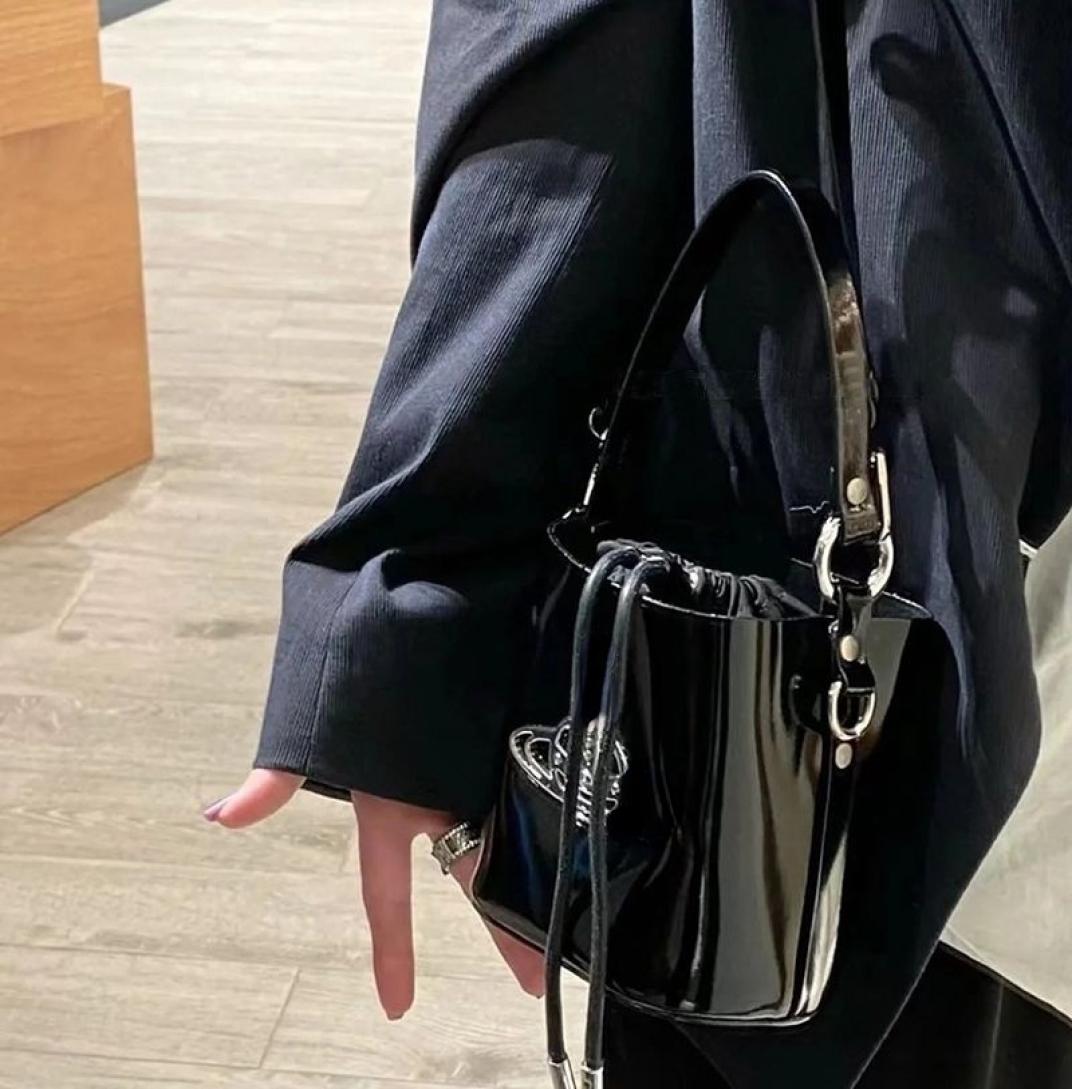 Designer women039s Bags tide brand handbag classic metal Saturn decorative shoulder Bag retro patent leather bucket bag