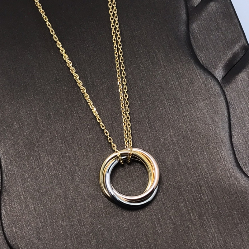 trinity necklace for women designer Gold plated 18K T0P quality highest counter quality brand designer fashion jewelry premium gifts with box 002
trinity necklace for women designer Gold plated 18K T0P quality highest counter quality brand designer fashion jewelry premium gifts with box 002