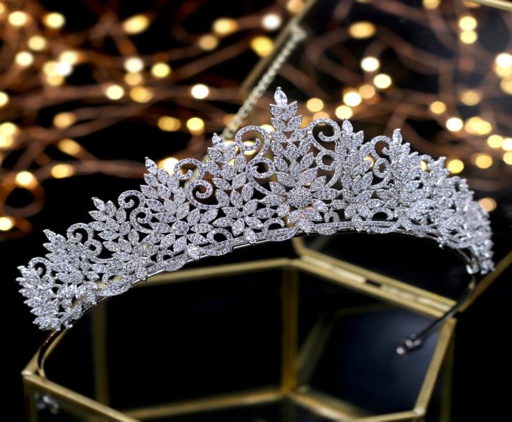 Amazing Queen zircon Tiara Vintage Headpiece Wedding Crowns Bridal Hair Jewelry Tocado Novia Wedding Hair Accessories