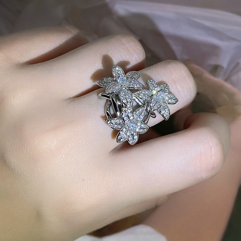 Celebrities Flower Diamond Ring 925 Sterling silver Engagement Wedding Band Rings for Women Bridal Promise Party Jewelry Gift