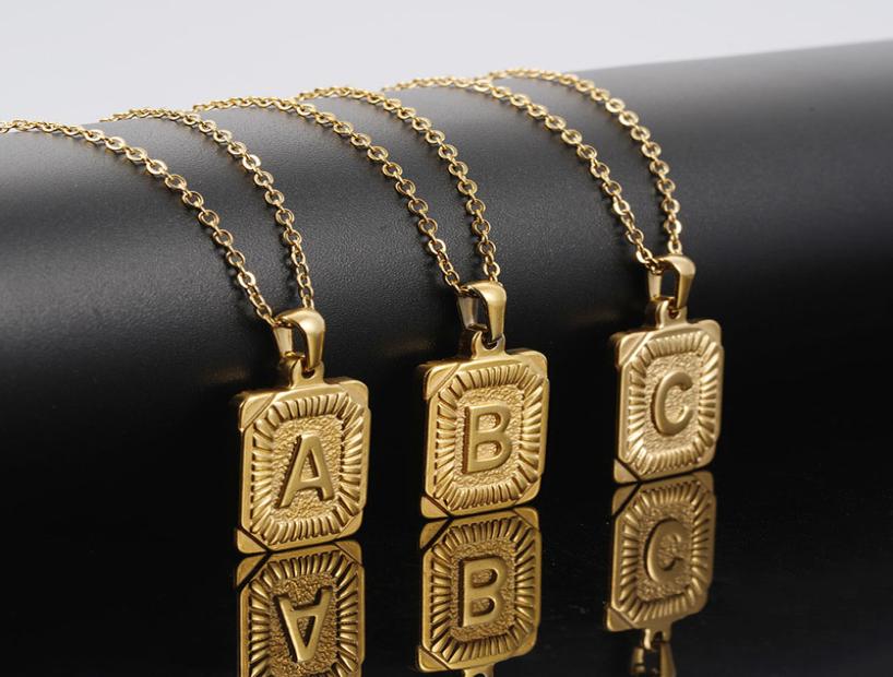 316L Stainless Steel Men Women 26 Capital Letters Pendant Necklace 18K Gold Little Rectangle Fashion Jewelry Lovers Couples Neckla
