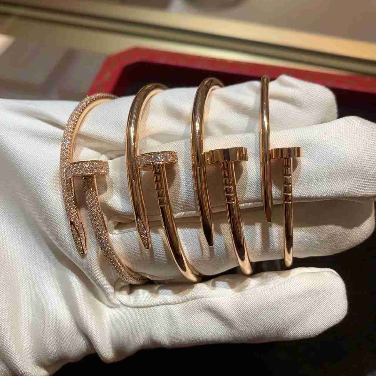 Ca Brand Luxury Jewelry Love Women Bracelet No Change Color Stainless Steel 18k Gold Plated Bangle Cz Nail Bracelet Bangle
Ca Brand Luxury Jewelry Love Women Bracelet No Change Color Stainless Steel 18k Gold Plated Bangle Cz Nail Bracelet Bangle