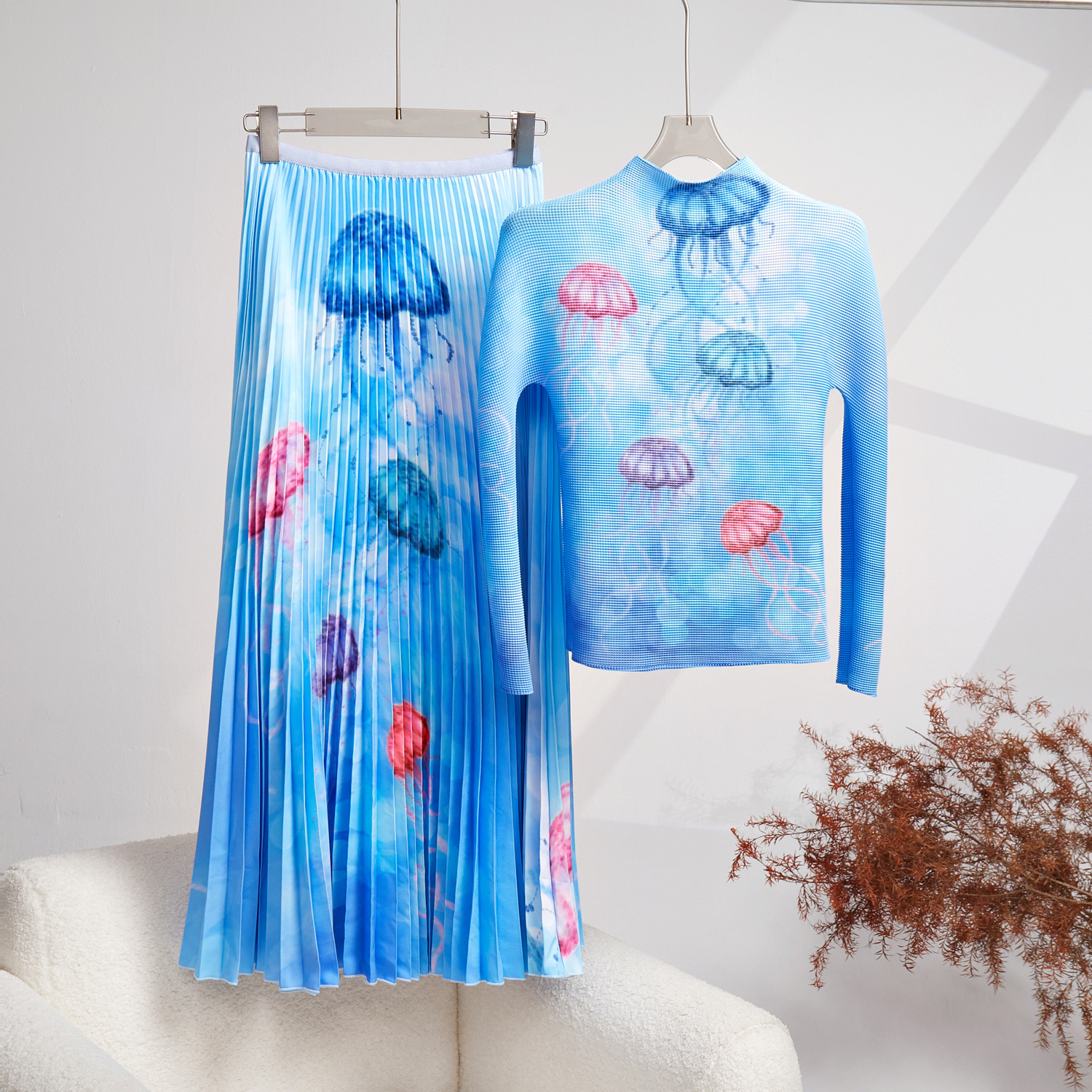 Two Piece Dress Runway Pleated 2 Pieces Sets Miyake Holiday Women Corn Pleated Long Sleeve T-shirt With Elastic Long Skirt Casual Party Suit2024