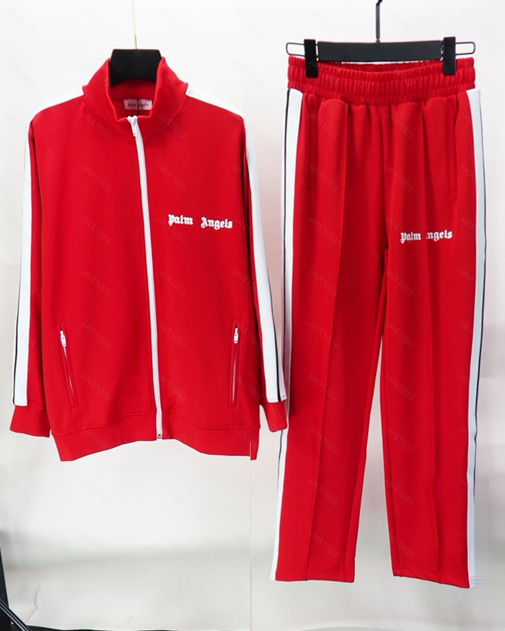 letters tracksuits 22ss palms men angels and women cotton long sleeve jacket pants sports jacket set mens womens casual suits 60014109 03 5p40, 05
letters tracksuits 22ss palms men angels and women cotton long sleeve jacket pants sports jacket set mens womens casual suits 60014109 03 5p40, 05