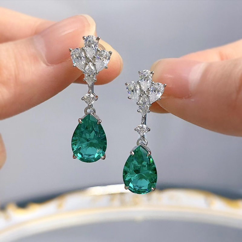 Water Drop Emerald Diamond Dangle Earring 100% Real 925 sterling silver Stud Wedding Drop Earrings for Women Engagement Jewelry Gift
Water Drop Emerald Diamond Dangle Earring 100% Real 925 sterling silver Stud Wedding Drop Earrings for Women Engagement Jewelry Gift
