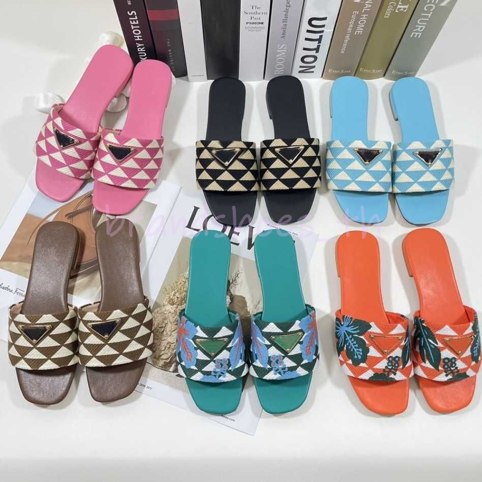 Designer Shoes Women Slippers Embroidered Sandals Fabric Jacquard Slides Flat Mules Knitted Womens Home Flip Flops Classic Summer Shoes
Designer Shoes Women Slippers Embroidered Sandals Fabric Jacquard Slides Flat Mules Knitted Womens Home Flip Flops Classic Summer Shoes