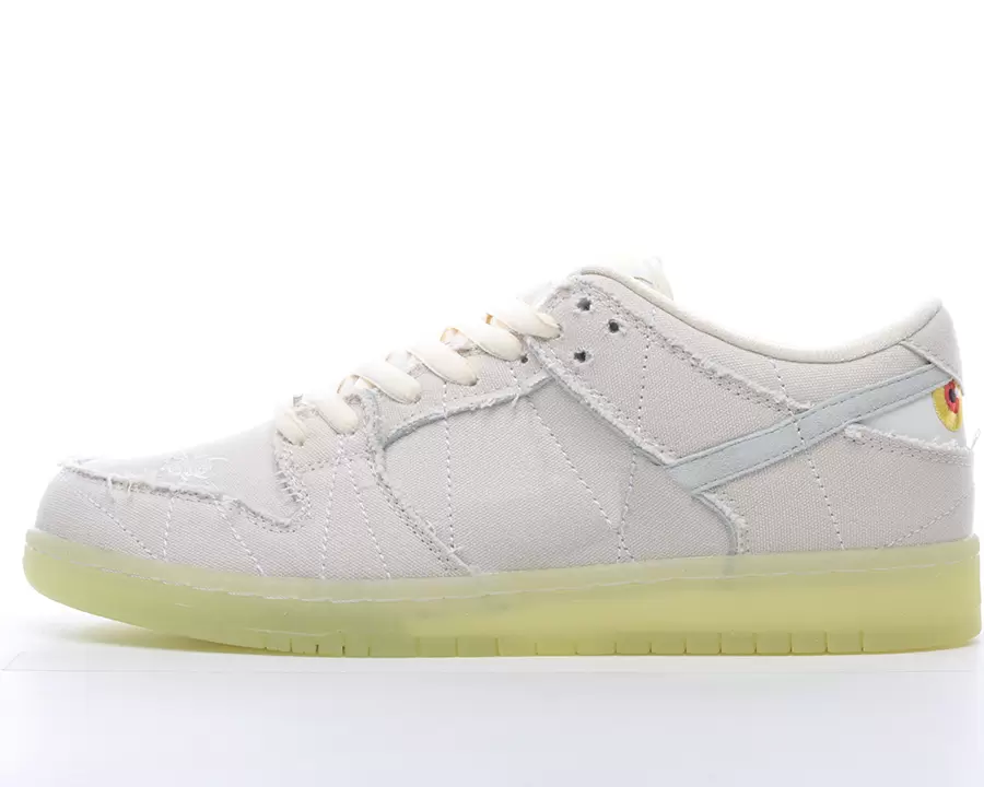 2023 High Quality basketball Shoes Duks Low Authentic Night of Mischief Mummy Shoes White Volt Light Green Outdoor Trainers Sports With Original Box
2023 High Quality basketball Shoes Duks Low Authentic Night of Mischief Mummy Shoes White Volt Light Green Outdoor Trainers Sports With Original Box