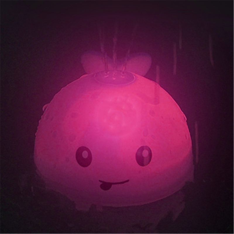 Bath Toys Baby Light Up Bath Tub Toys Whale Water Sprinkler Pool Toys for Toddlers Infants Whale Water Sprinkler Pool Toy 230404