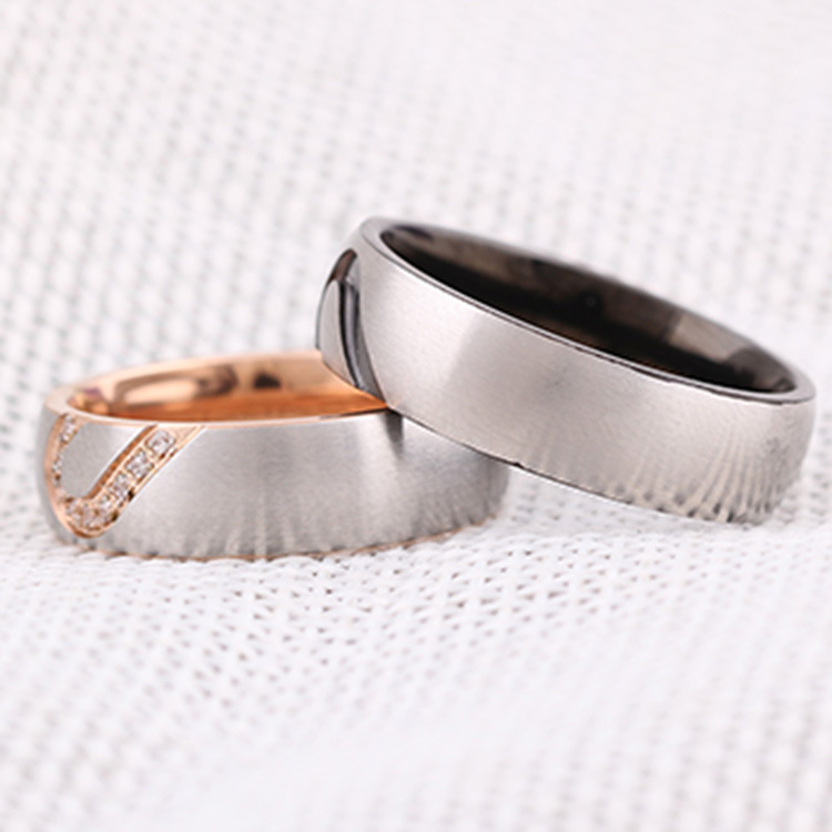 Bling Cubic Zirconia Wedding Band Rings for Couple Men Women Lovers Titanium Stainless Steel CZ Stone Gold Plated Finger Rings Birdal Gifts Wolf Tide 