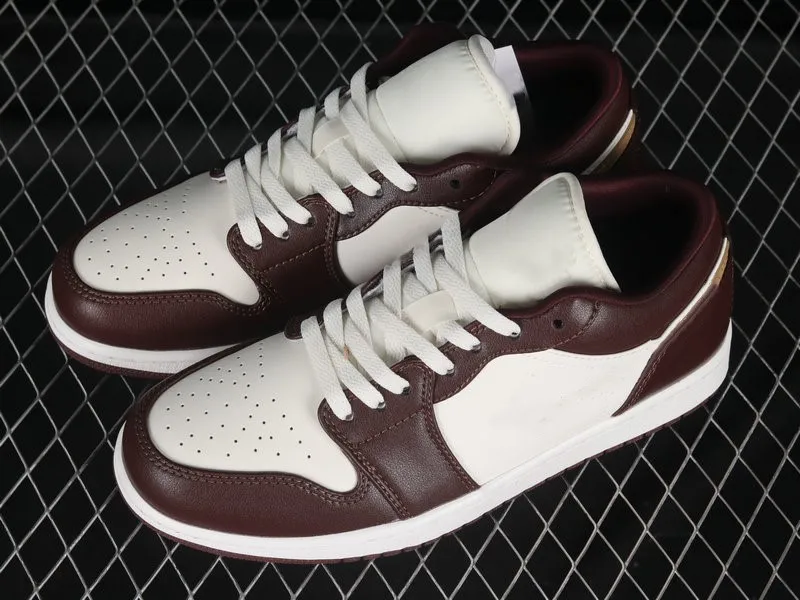 2023 Basketball shoes Special Edition Jumpman 1 Low Mocha Shadow Brown Kelp Sail WMNS Fashion Sport Zapatos Sneakers Chaussures Come With Box Size36-46
2023 Basketball shoes Special Edition Jumpman 1 Low Mocha Shadow Brown Kelp Sail WMNS Fashion Sport Zapatos Sneakers Chaussures Come With Box Size36-46