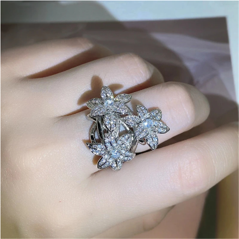 Celebrities Flower Diamond Ring 925 Sterling silver Engagement Wedding Band Rings for Women Bridal Promise Party Jewelry Gift