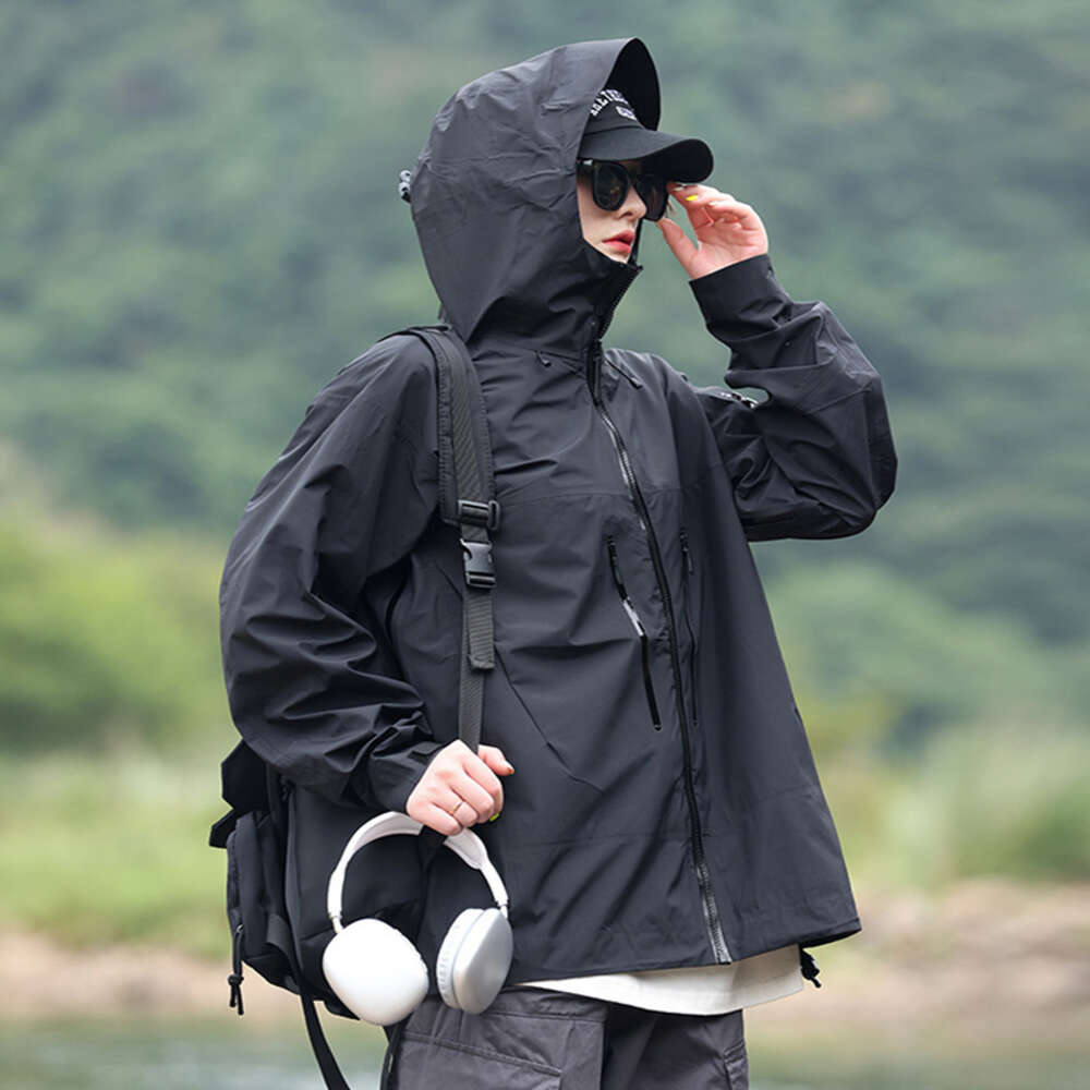 High end heat sealed single layer assault suits pringa nda utumnt hinw orkc lothesme nsand wom ensoute rwearwindb reakerwaterp roofjacket mountai ncli