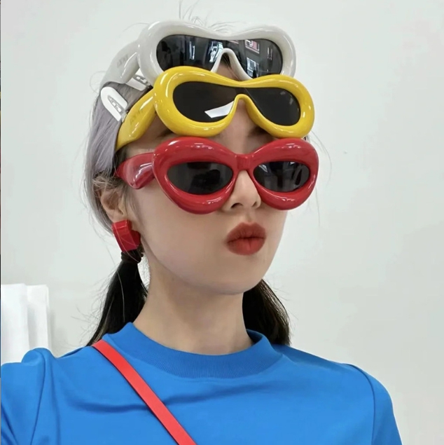 New Oval Sunglasses for Men Women Fashion Retro Brand Design Shades Eyewear Female Candy Color Goggle Sun Glasses
New Oval Sunglasses for Men Women Fashion Retro Brand Design Shades Eyewear Female Candy Color Goggle Sun Glasses