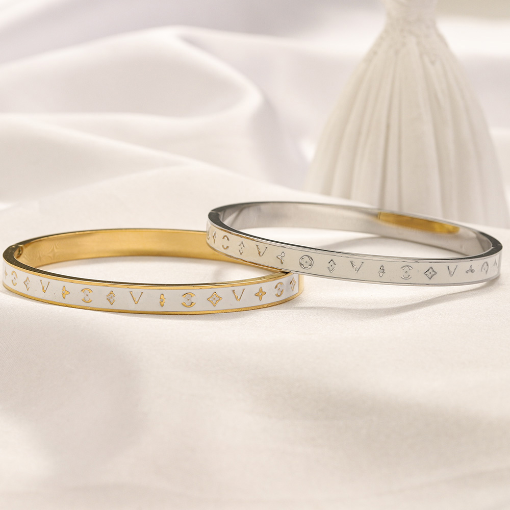 Designer Luxury Bangle Bracelet Celtic Brand 18K Gold Plated Flower Bracelet Classic Design Spring Love Bracelet Luxury 925 Sliver Stainless Steel Jewelry Bangle
Designer Luxury Bangle Bracelet Celtic Brand 18K Gold Plated Flower Bracelet Classic Design Spring Love Bracelet Luxury 925 Sliver Stainless Steel Jewelry Bangle