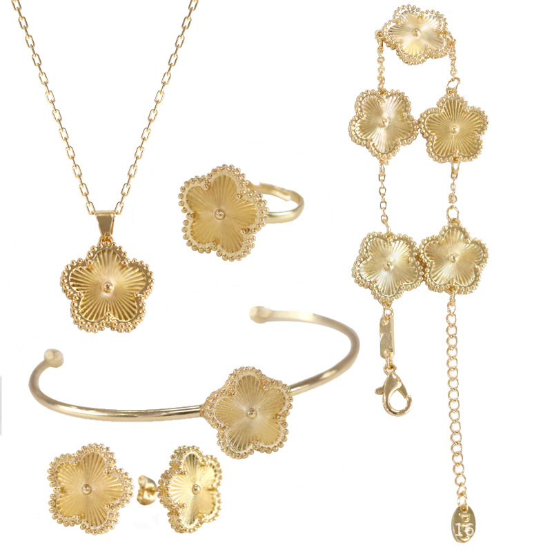 Designer four/leaf clover Bracelet Jewelry Sets earring bracelet necklaces rings bangle Set of 5 pieces Gift plum blossom butterfly Brass Copper Gold silver Plated, Gold plum blossom set of 5 pieces
Designer four/leaf clover Bracelet Jewelry Sets earring bracelet necklaces rings bangle Set of 5 pieces Gift plum blossom butterfly Brass Copper Gold silver Plated, Gold plum blossom set of 5 pieces