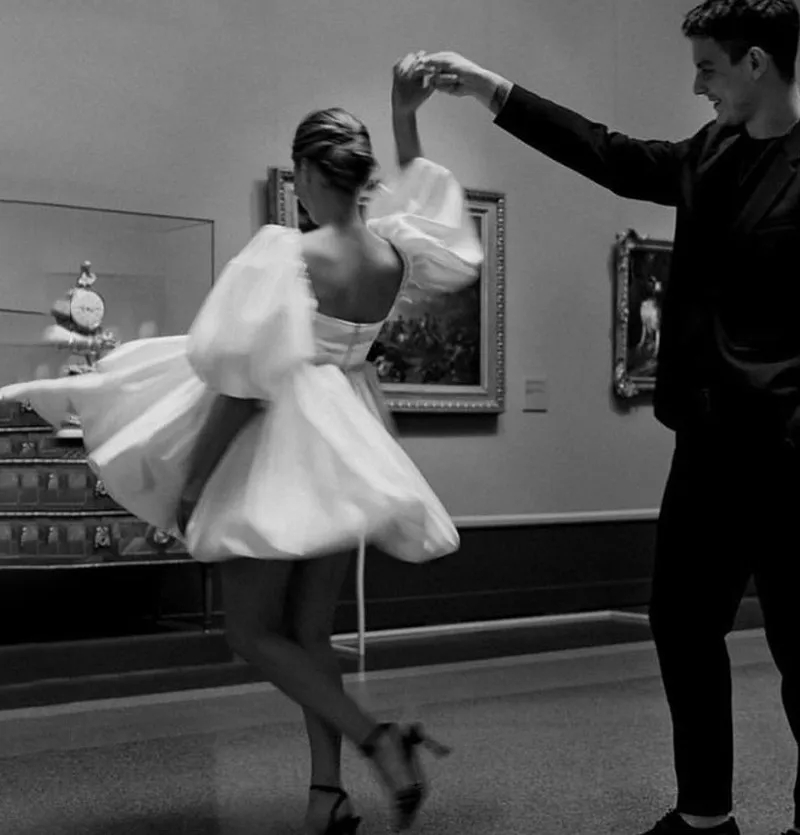 2024 Strapless Short Wedding Dress Detachable Lantern Sleeves Flower Bud Skirt Satin Bridal Party Gowns Vestidos De Noiva