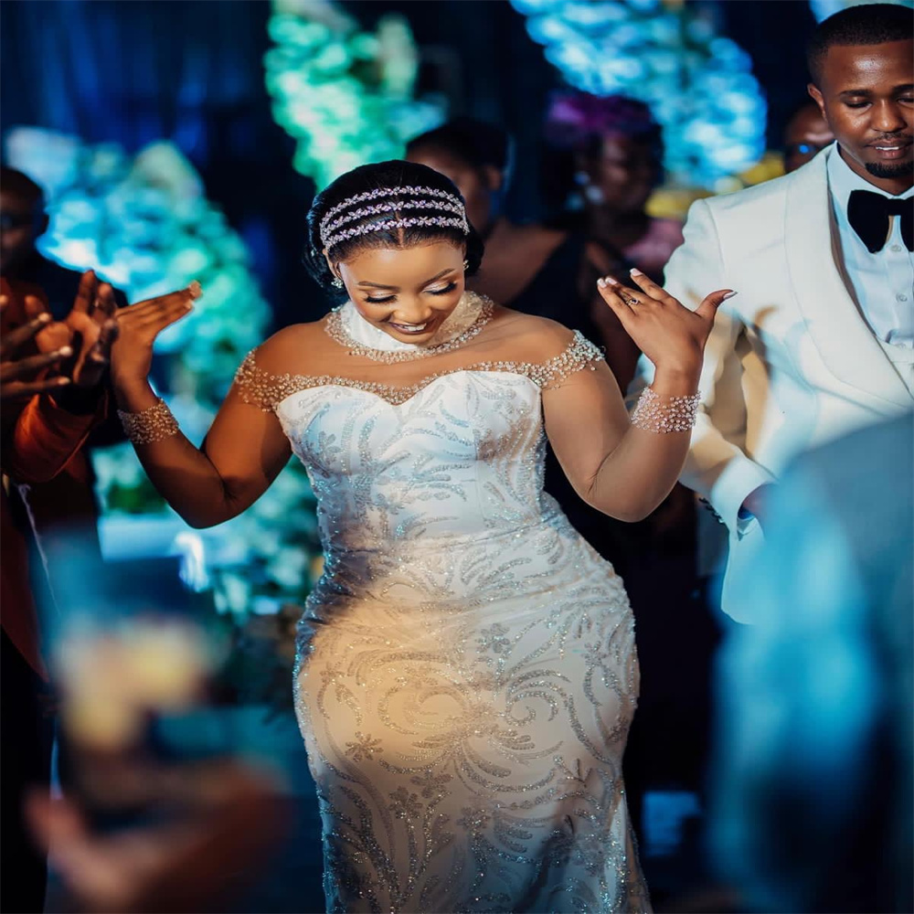 2023 Nov Arabic Aso Ebi Plus Size Sequined Lace Mermaid Wedding Dress Sheer Neck Beaded Bridal Gowns Dresses ZJ561