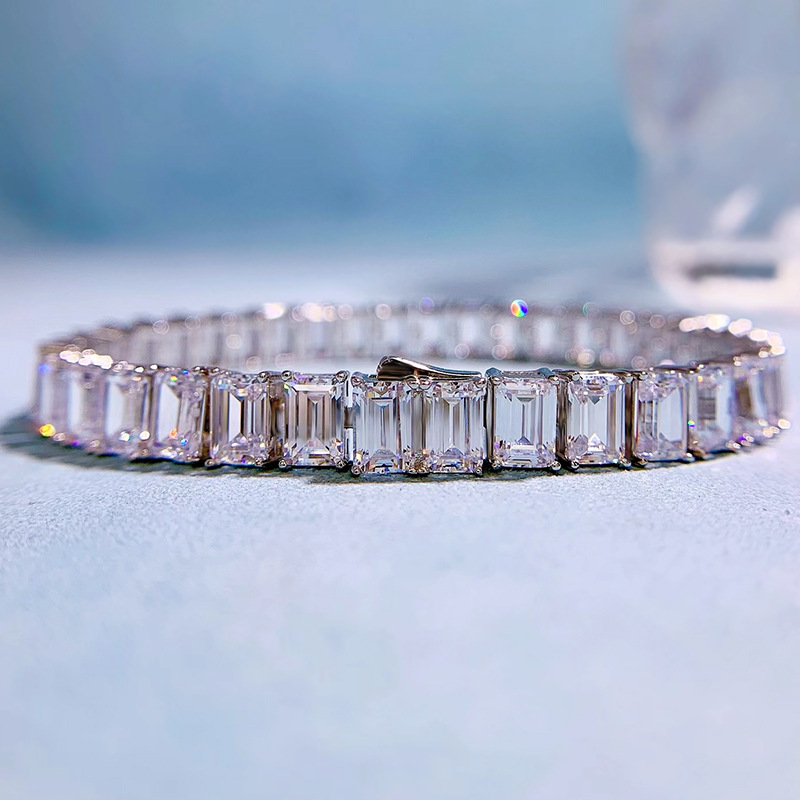 Trendy Emerald Cut Diamond Bangle Bracelet 100% Real 925 Sterling silver Wedding Bracelets For Women Engagement Party Jewelry
Trendy Emerald Cut Diamond Bangle Bracelet 100% Real 925 Sterling silver Wedding Bracelets For Women Engagement Party Jewelry