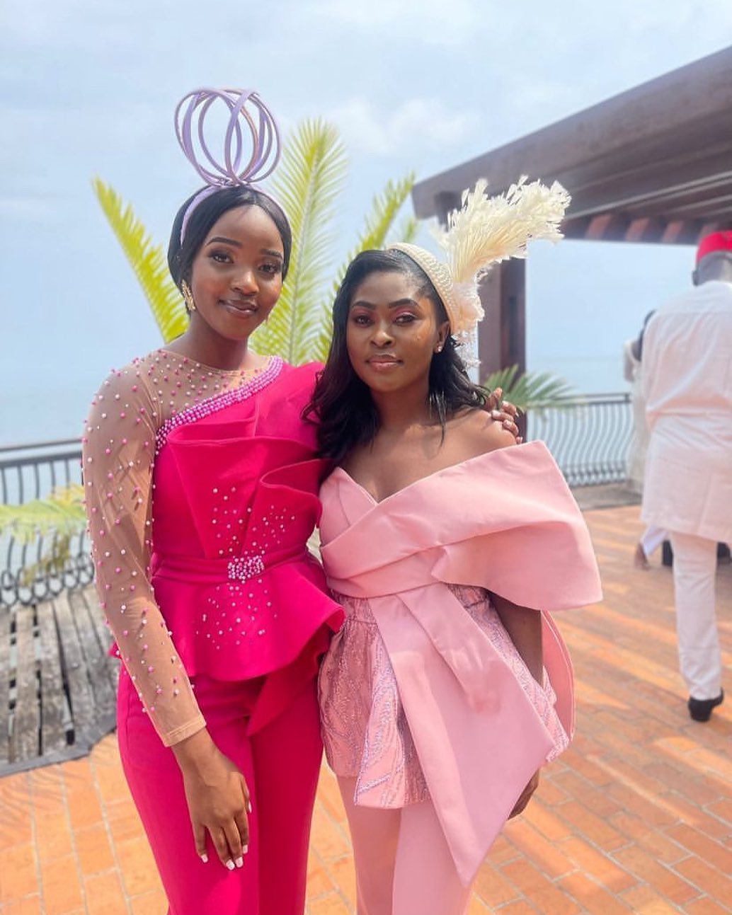 Chic Hot Pink Jumpsuit Prom Dress 2023 With Pearls Long Sleeve Black Girls African Pant Outfits Vintage Graduation Evening Wear Aso Ebi Formal Party O