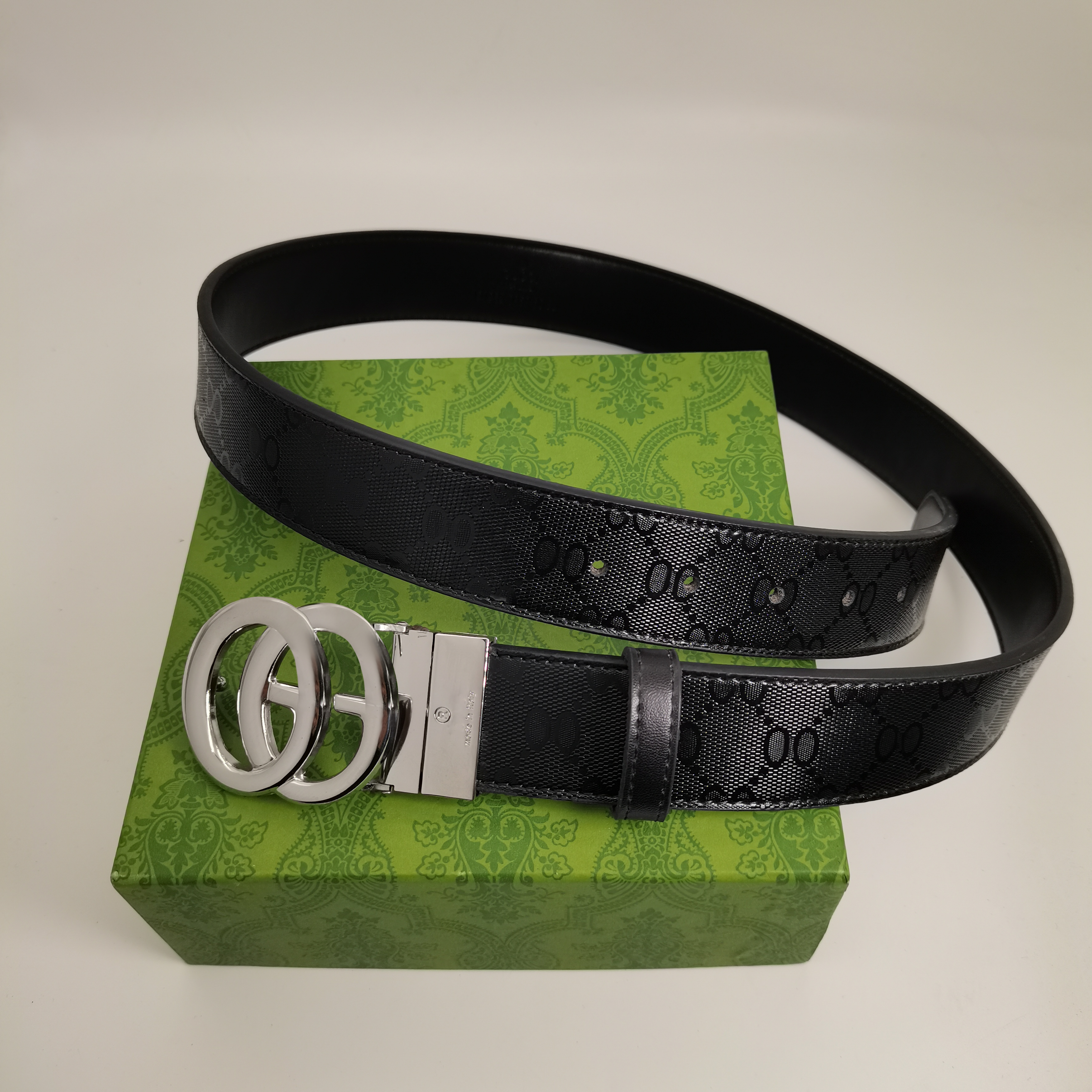 Men Women Solid Belt Womens Genuine Leather Black And White Color Bronze big buckle Designers Cowhide Belts For Mens s Waistband 3.8cm with box