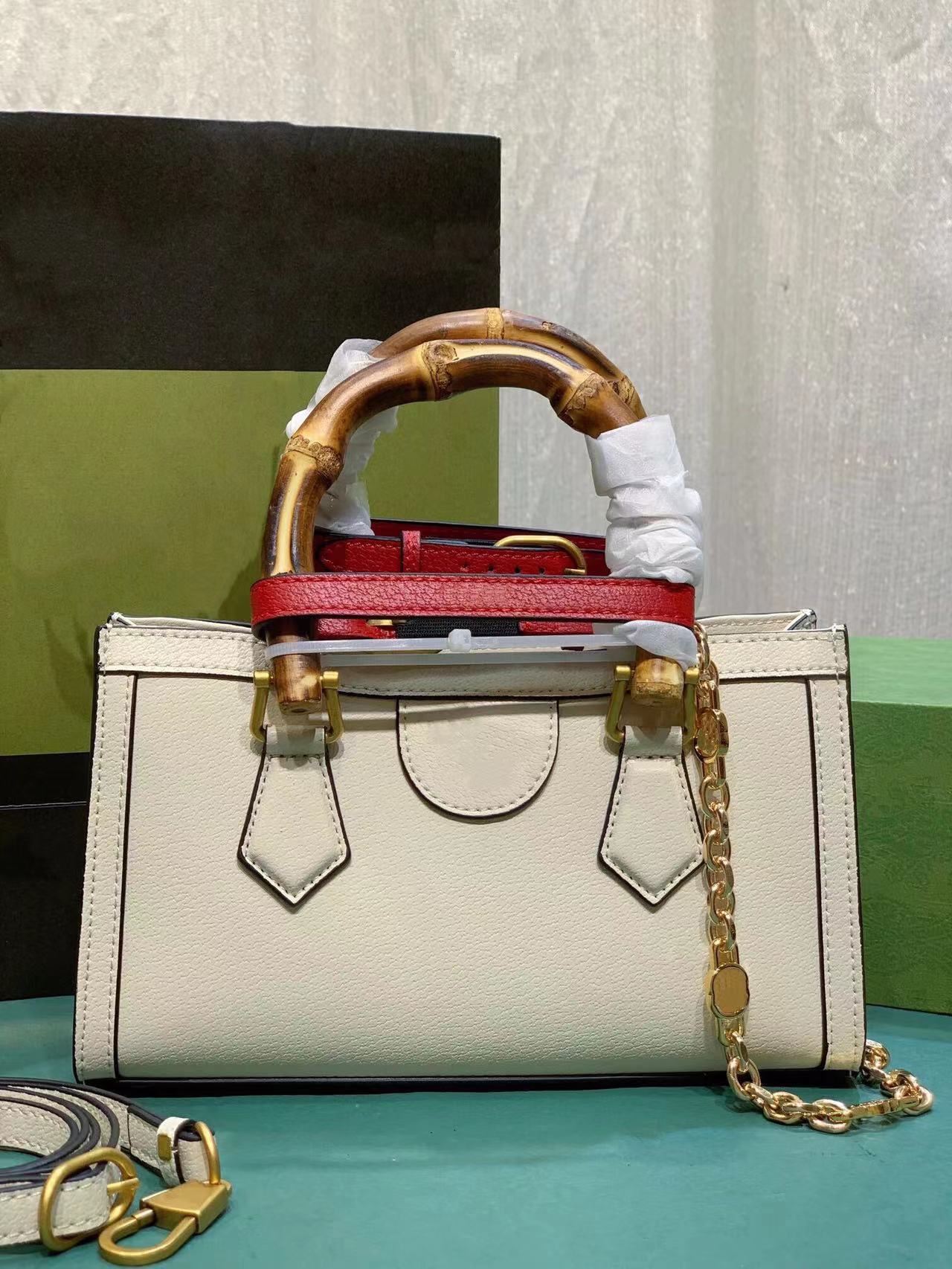 Bamboo Shoulder Bags Solid Canvas Leather Handbag With Handle Gold Chain and Leather Strap Women Designer Crossbody Bag 27cm Small Purse 735153, White
Bamboo Shoulder Bags Solid Canvas Leather Handbag With Handle Gold Chain and Leather Strap Women Designer Crossbody Bag 27cm Small Purse 735153, White