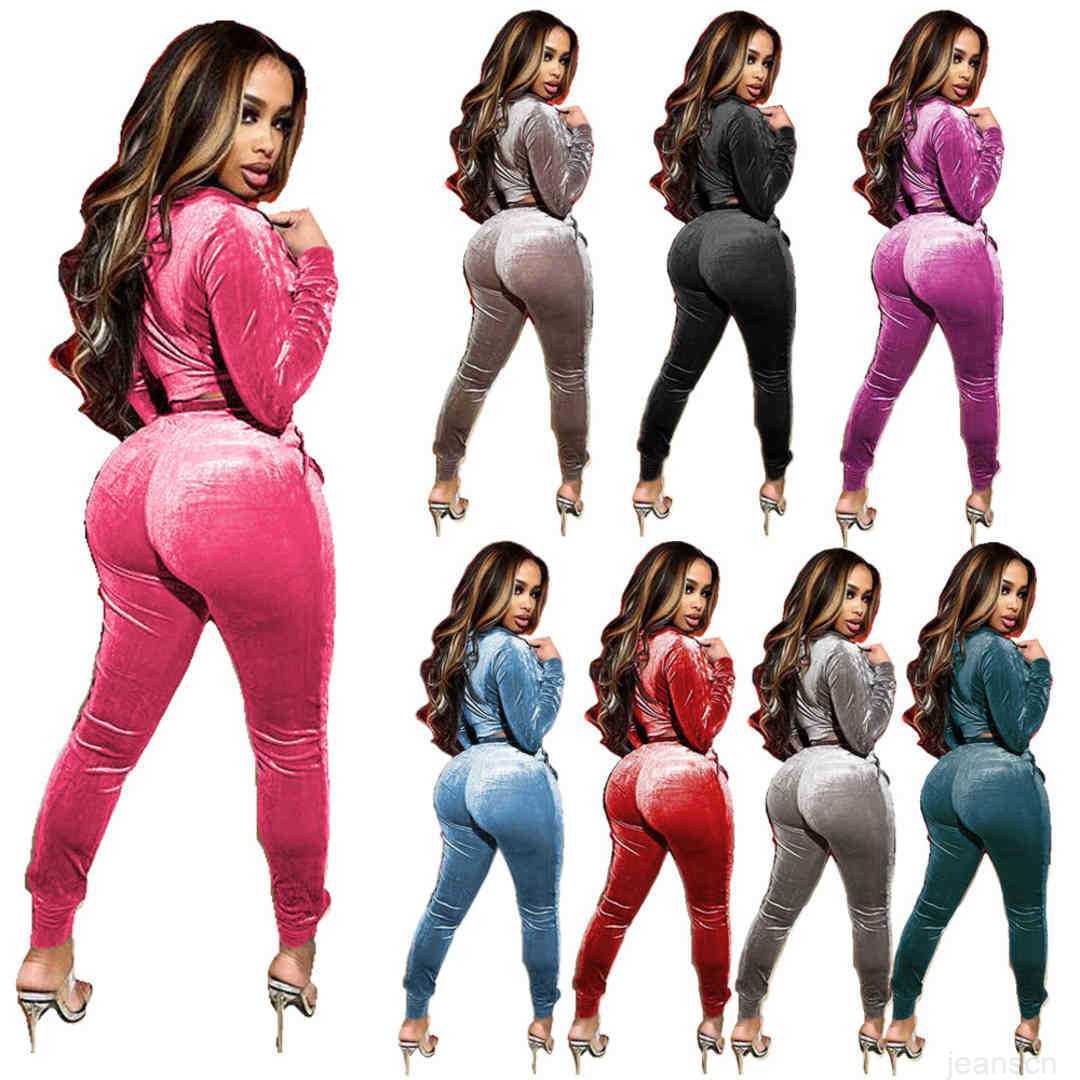 Designers Women sports tracksuits Clothes 2023 women's gold velvet fabric hat double pocket long sleeve high quality multicolor two-piece set, Pink
Designers Women sports tracksuits Clothes 2023 women's gold velvet fabric hat double pocket long sleeve high quality multicolor two-piece set, Pink