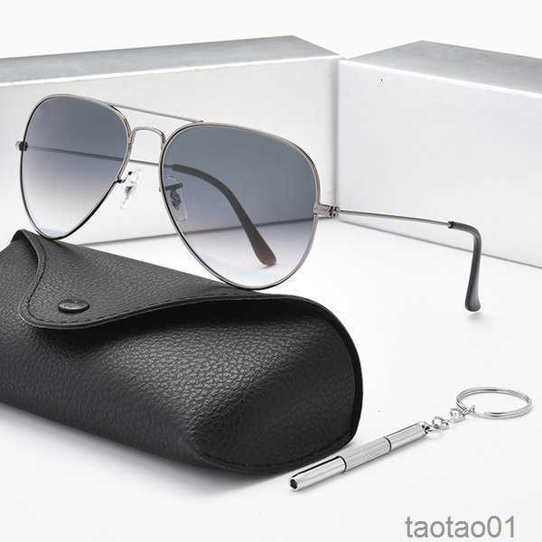 Luxury Men Classic Pilot Designer Sunglasses Hd Polarized Sun Glasses Driving Fishing Eyewear for Women Uv400 Protection8ldn
Luxury Men Classic Pilot Designer Sunglasses Hd Polarized Sun Glasses Driving Fishing Eyewear for Women Uv400 Protection8ldn