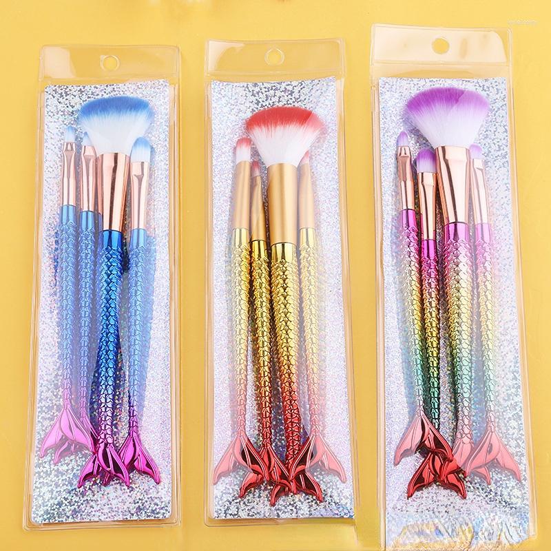 Makeup Brushes 4PCS Soft Brush Mermaid Styling Set Nylon Hair Pvc Bag Eye Shadow Foundation Blush Blending Beauty Make Up
Makeup Brushes 4PCS Soft Brush Mermaid Styling Set Nylon Hair Pvc Bag Eye Shadow Foundation Blush Blending Beauty Make Up