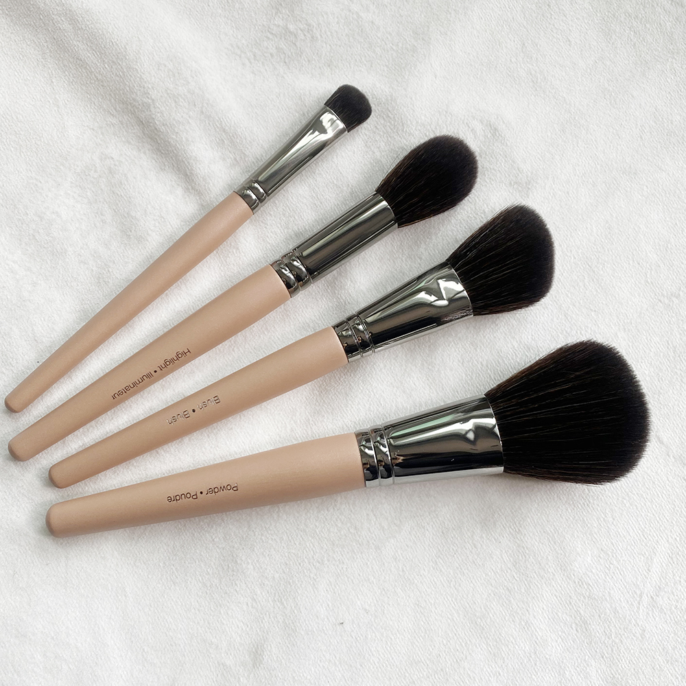 Makeup Match Brushes Set - 4pcs Pink Matte Handle Soft Synthetic Bristles Face Powder Blush Highlight Concealer Cosmetics Tools
Makeup Match Brushes Set - 4pcs Pink Matte Handle Soft Synthetic Bristles Face Powder Blush Highlight Concealer Cosmetics Tools