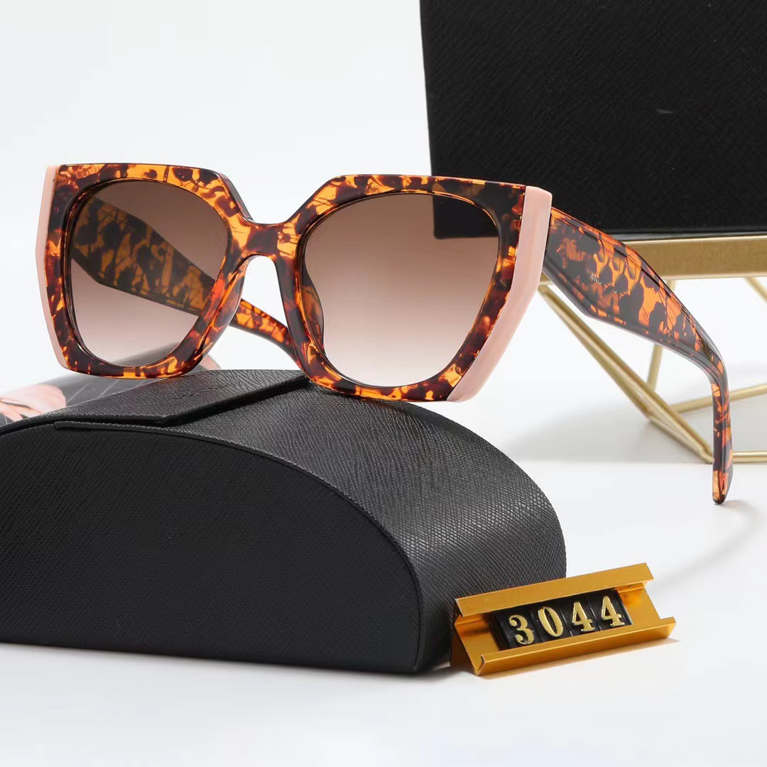 designer sunglasses for men mens sunglasses woman ray sun glass black frame Timeless Classic Style Eyewear Retro Unisex Goggles Sport Driving Multiple style Shades
designer sunglasses for men mens sunglasses woman ray sun glass black frame Timeless Classic Style Eyewear Retro Unisex Goggles Sport Driving Multiple style Shades