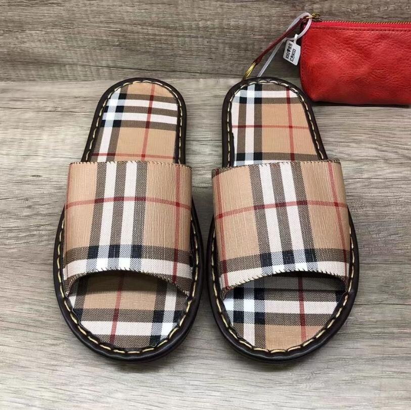 Designer Slippers Mens Womens Slide Men Printing Platform Rubber Mules Sandals Luxury Summer Sandal Beach Ladies Fashion Women Causal Slipper
Designer Slippers Mens Womens Slide Men Printing Platform Rubber Mules Sandals Luxury Summer Sandal Beach Ladies Fashion Women Causal Slipper