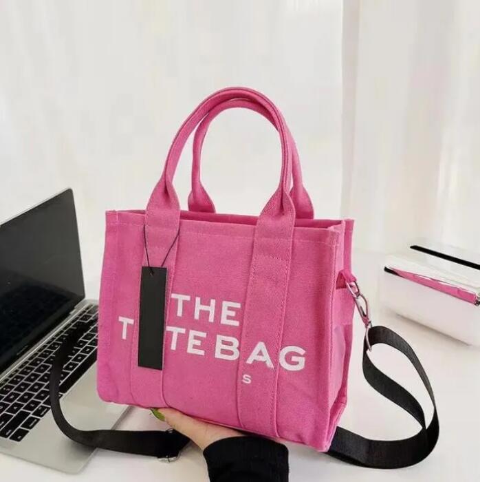2023 Women THE TOTE BAG Luxurys Designers Bags Women Handbags Lady Messenger Fashion Shoulder Bag Luxury Crossbody, Red
2023 Women THE TOTE BAG Luxurys Designers Bags Women Handbags Lady Messenger Fashion Shoulder Bag Luxury Crossbody, Red