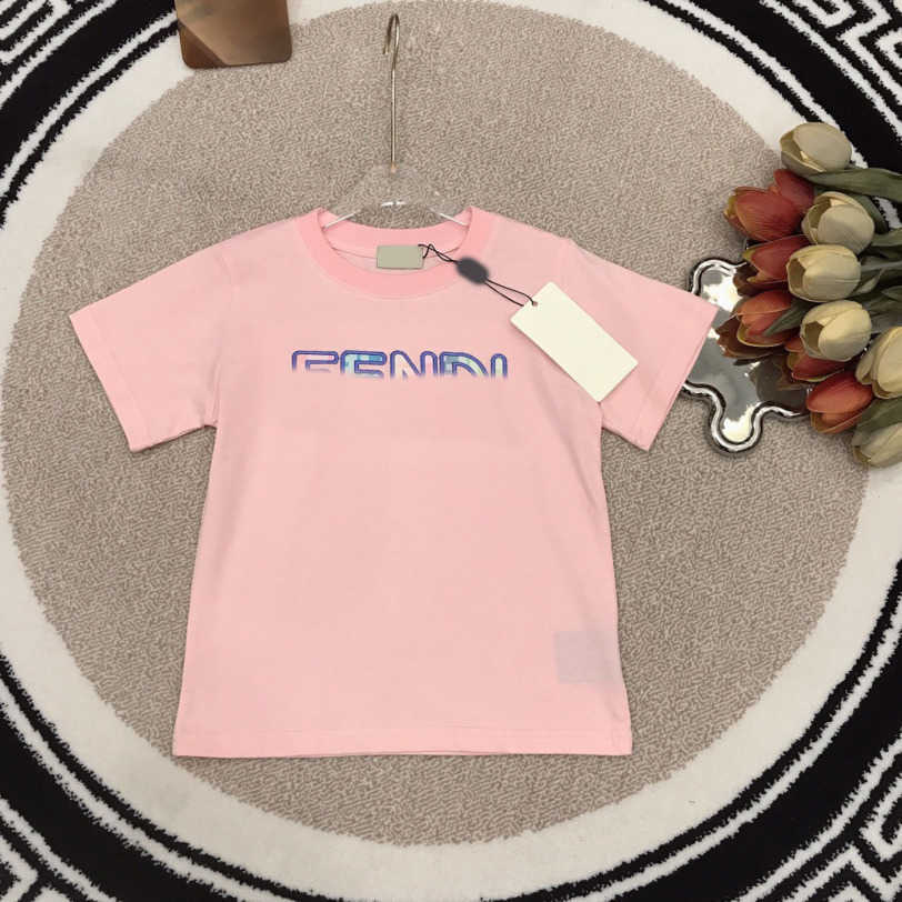 23ss kid designer t shirt toddler tee child tshirt boys girls Round neck Pure cotton Three-dimensional color logo embroidery Short sleeve High quality kids clothes a1, 14
23ss kid designer t shirt toddler tee child tshirt boys girls Round neck Pure cotton Three-dimensional color logo embroidery Short sleeve High quality kids clothes a1, 14