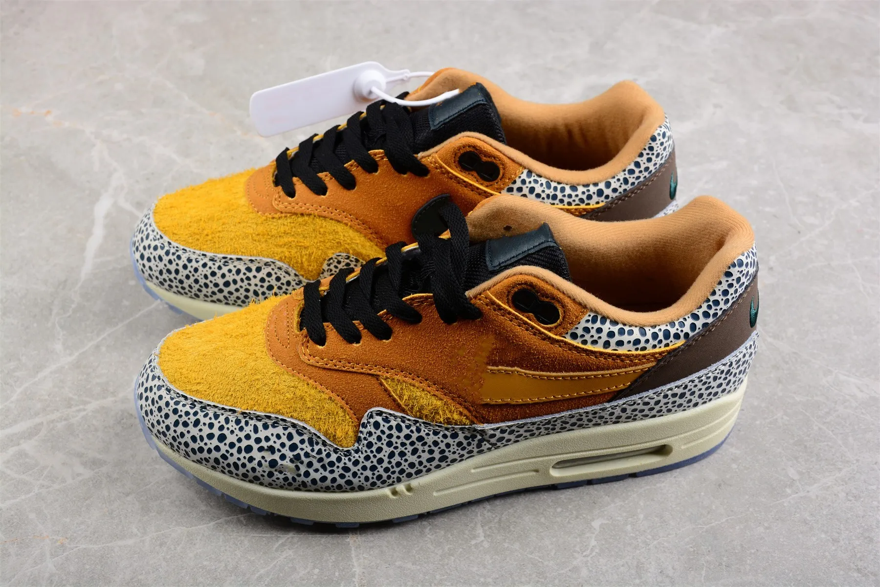 2023 Wholesale Outdoor Running Shoes Trainer 1 87 Atmos Safari Flax Kumquat Chestnut Cactus Jack Men Women Designer Shoes Boxes Coming Basketball Shoes with box
2023 Wholesale Outdoor Running Shoes Trainer 1 87 Atmos Safari Flax Kumquat Chestnut Cactus Jack Men Women Designer Shoes Boxes Coming Basketball Shoes with box