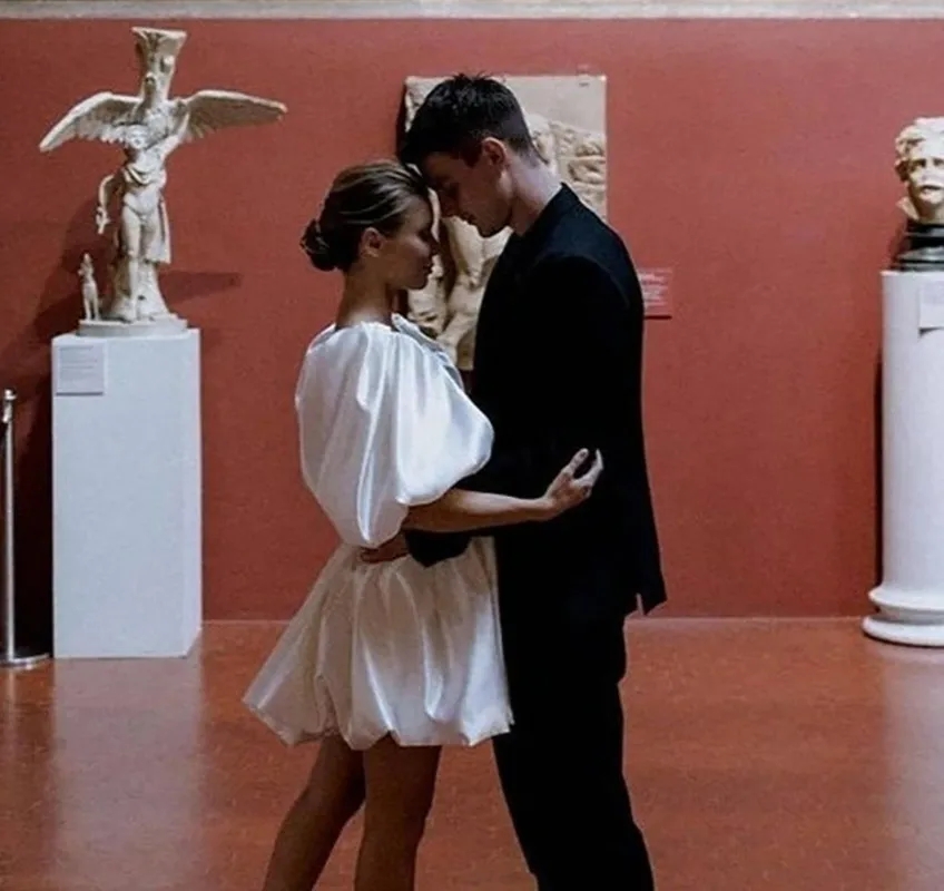 2024 Strapless Short Wedding Dress Detachable Lantern Sleeves Flower Bud Skirt Satin Bridal Party Gowns Vestidos De Noiva