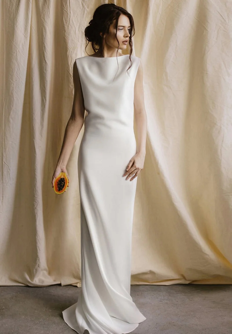 Simple Soft Satin Wedding Dress 2024 A-line Boat Neck Sleeveless Sweep Train Backless Bridal Gown Boho Beach Robes de Mariage