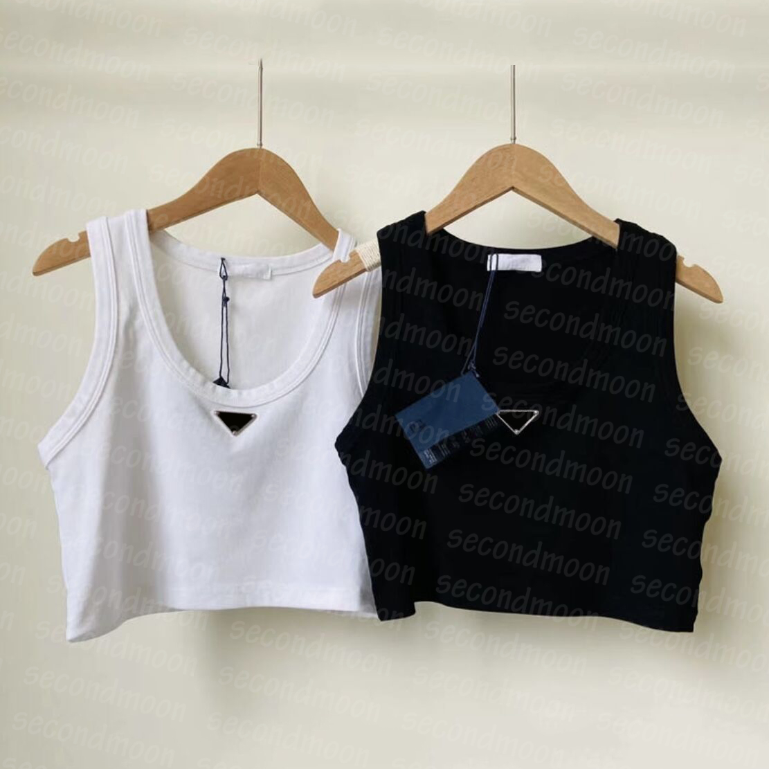 Metal Badge Tanks Top Women Sexy Crop Top Summer Sport Tank Tops Breathable Knits Vest, Black / long
Metal Badge Tanks Top Women Sexy Crop Top Summer Sport Tank Tops Breathable Knits Vest, Black / long
