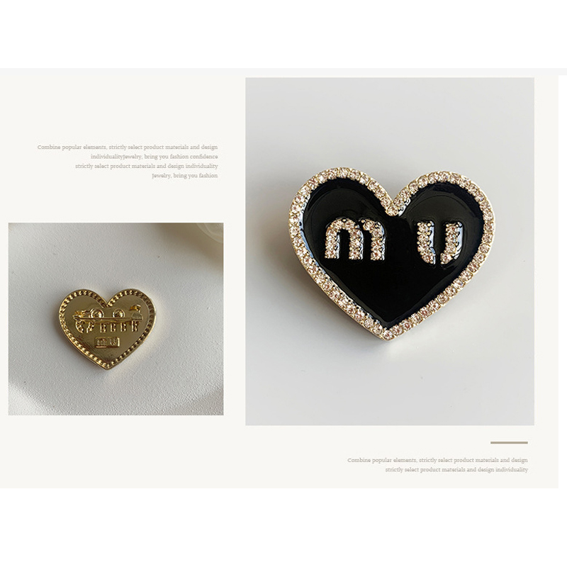 Women Crystal Letter Brooch Cute Heart Letter Brooch Suit Lapel Pin Gift for Love Girlfriend